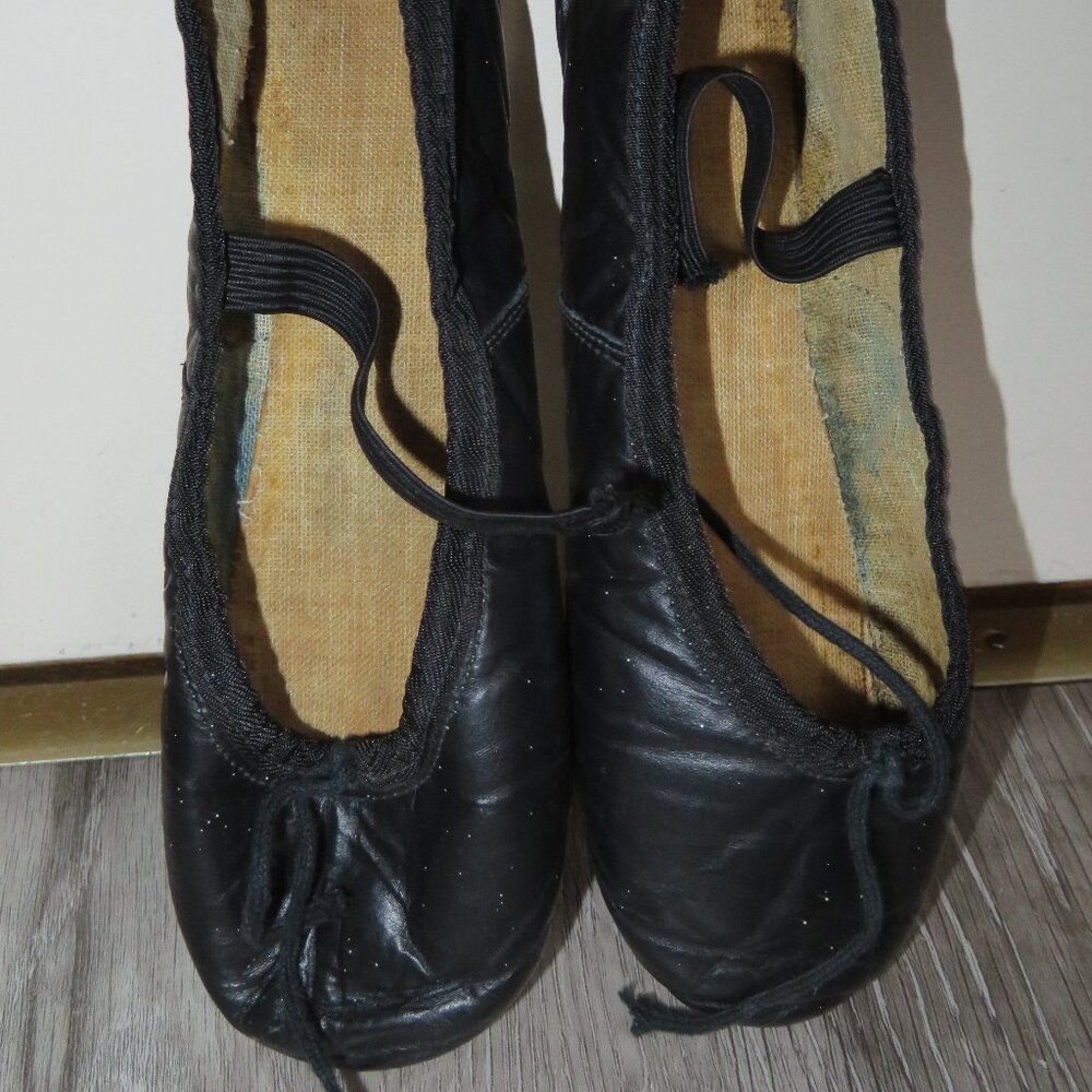 Johnny Brown Vintage Ballet Shoes in Box Size 2D (5) (K529)